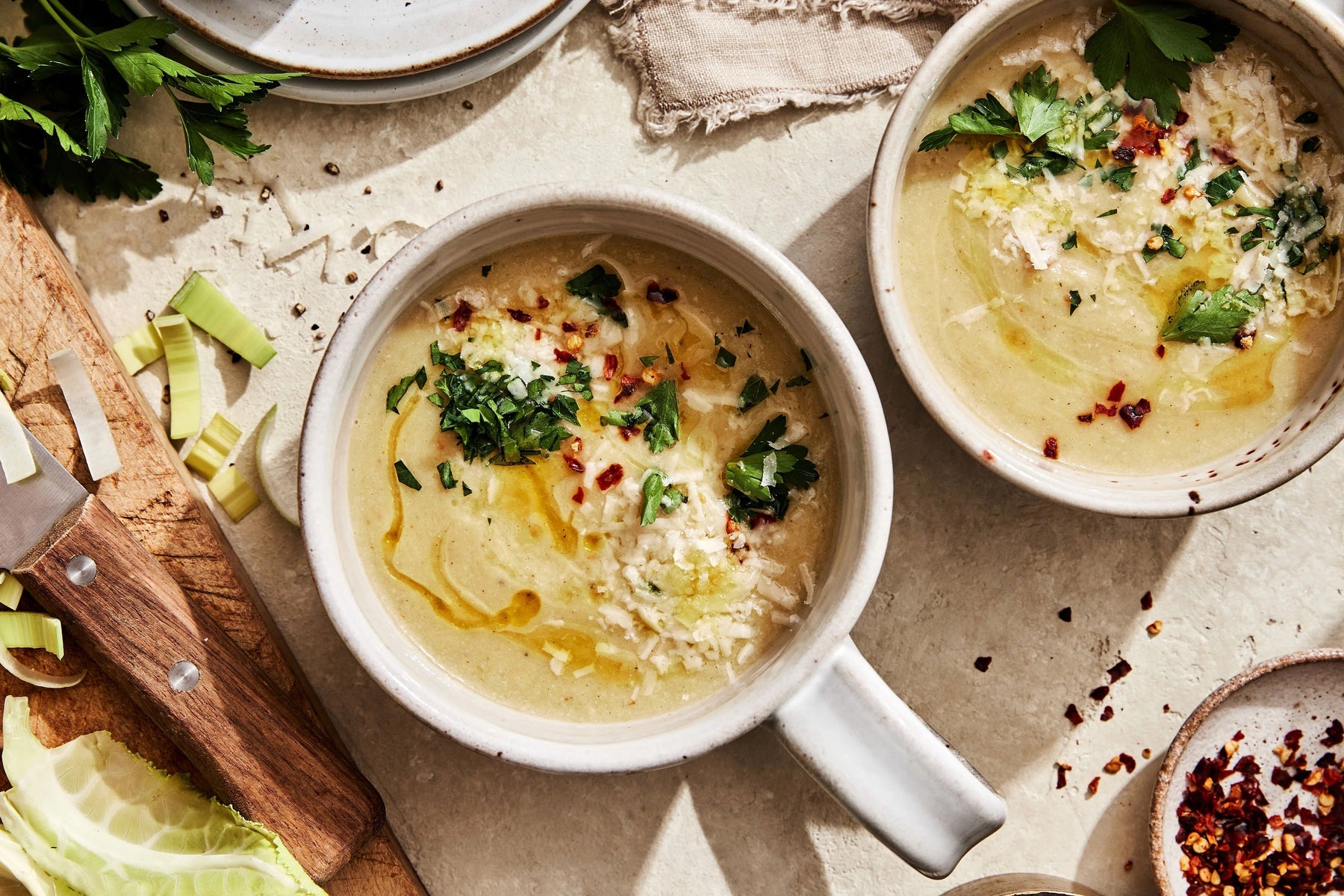Zesty Cauliflower Leek Soup